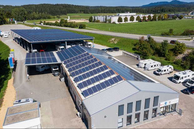 Foto: Photovoltaikanlagen in Deißlingen bei Villingen-Schwenningen, © Plattform EE BW / Kuhnle & Knödler