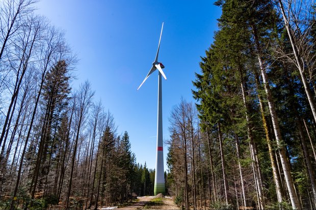 Foto: Windenergieanlage bei St. Peter im Schwarzwald.    © Plattform EE BW, A. Jung