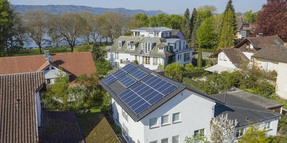 Photovoltaikanlage auf einem Hausdach in Radolfzell © Plattform EE BW / Kuhnle & Knödler 
