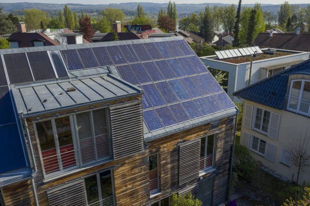 Privathaus mit Photovoltaikanlage, ©Plattform EE BW / Kuhnle & Knödler